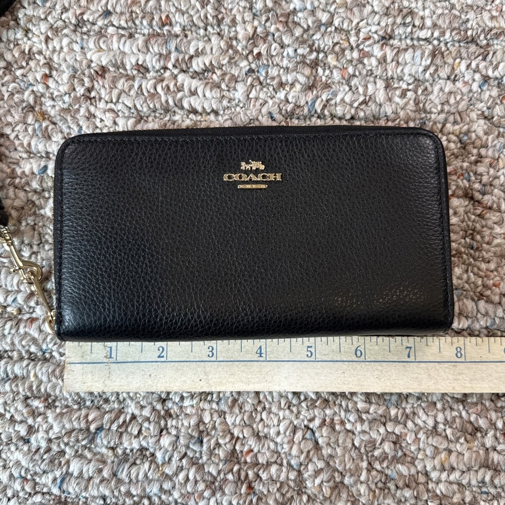 Coach Black‎ Pebble Leather Gold Zip Around Wallet And Wrist Strap C4451 - Picture 2 of 11